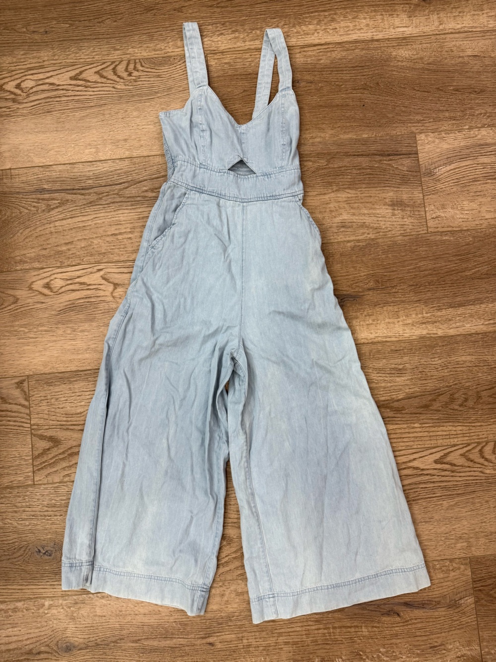 Light Blue Women's High-Waist Jeans